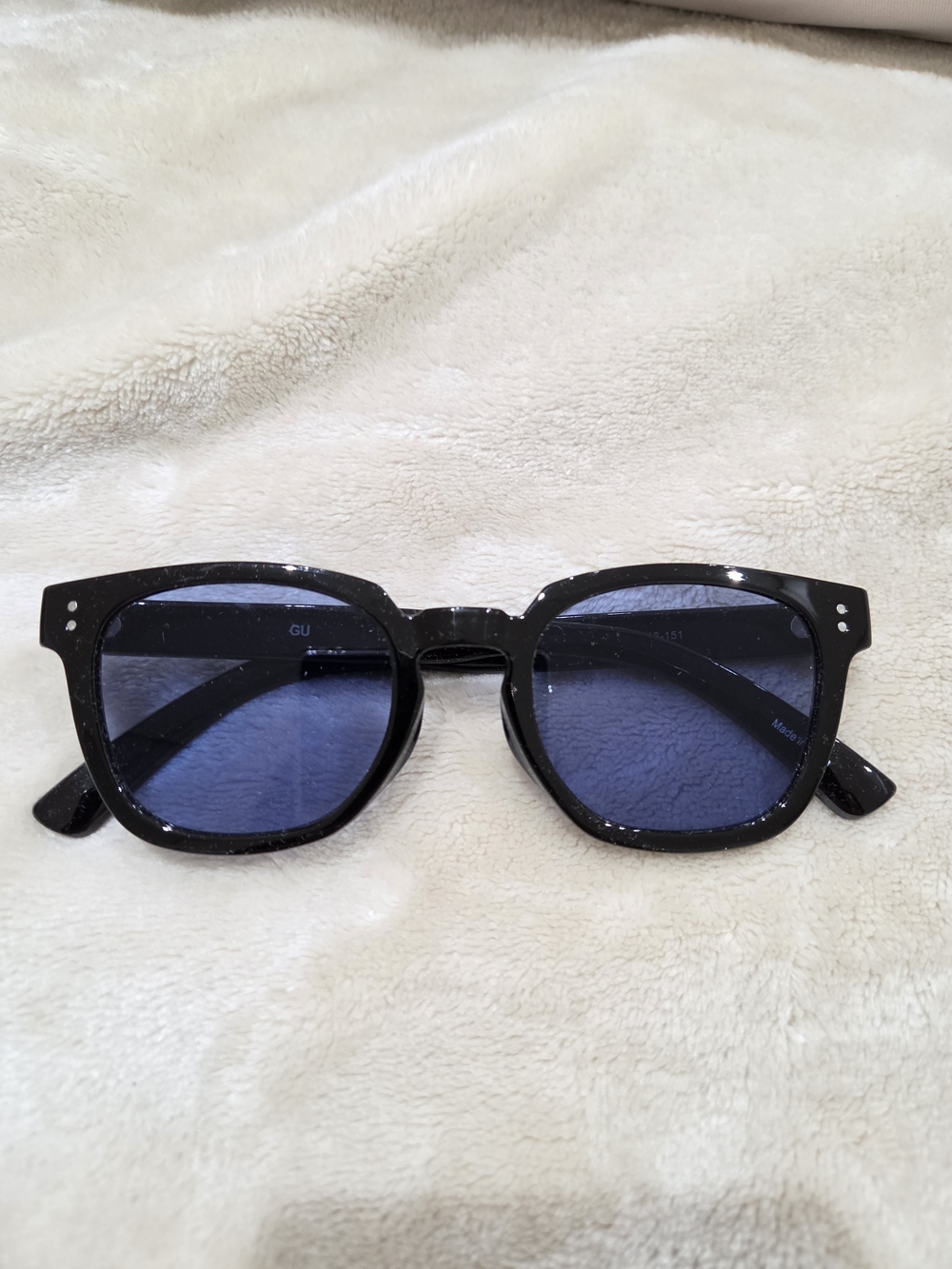 Black Frame Blue Lens Unisex Sunglasses